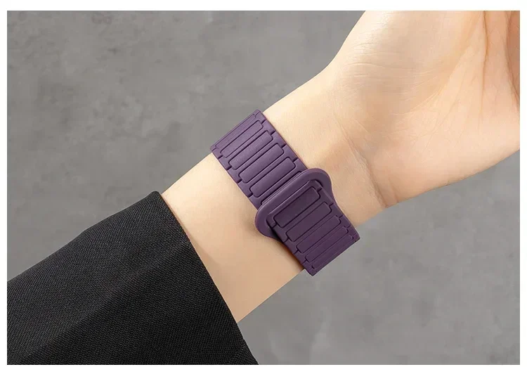 Silicone Strap for Apple Watch 46mm 42mm 49 45mm 41mm 44 40mm Magnetic Band for IWatch Ultra 4/3/2 Series 12 11 10 9 8 7 6 SE 5