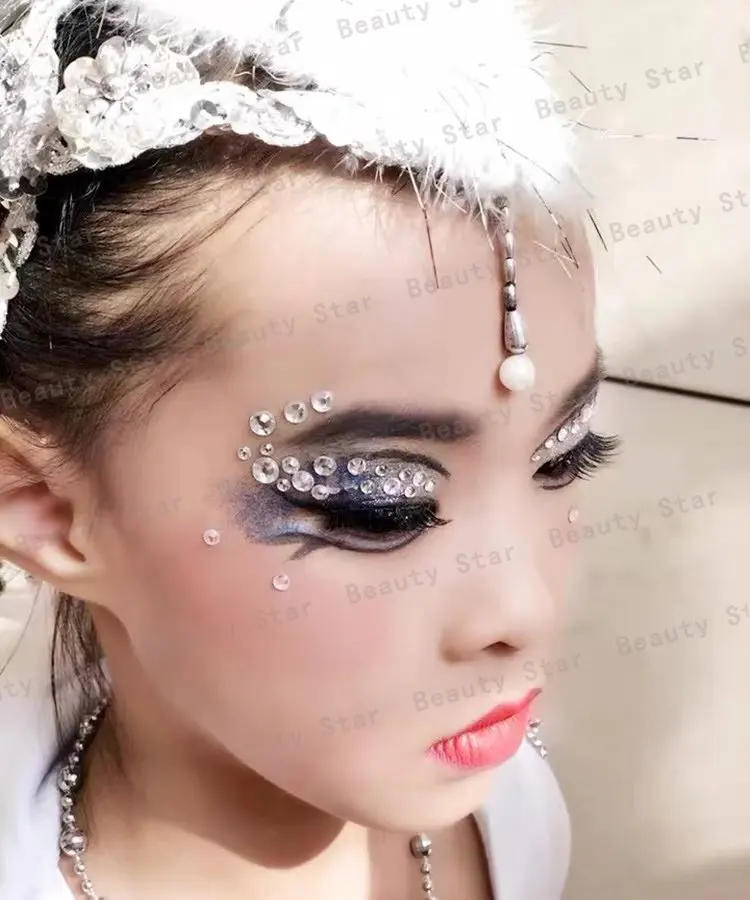 1 Pcs Self Adhesive Colored Diamonds Eyeshadow Stickers Color Crystal Diamond DIY Eyes Face Body Makeup Decorations Rhinestones