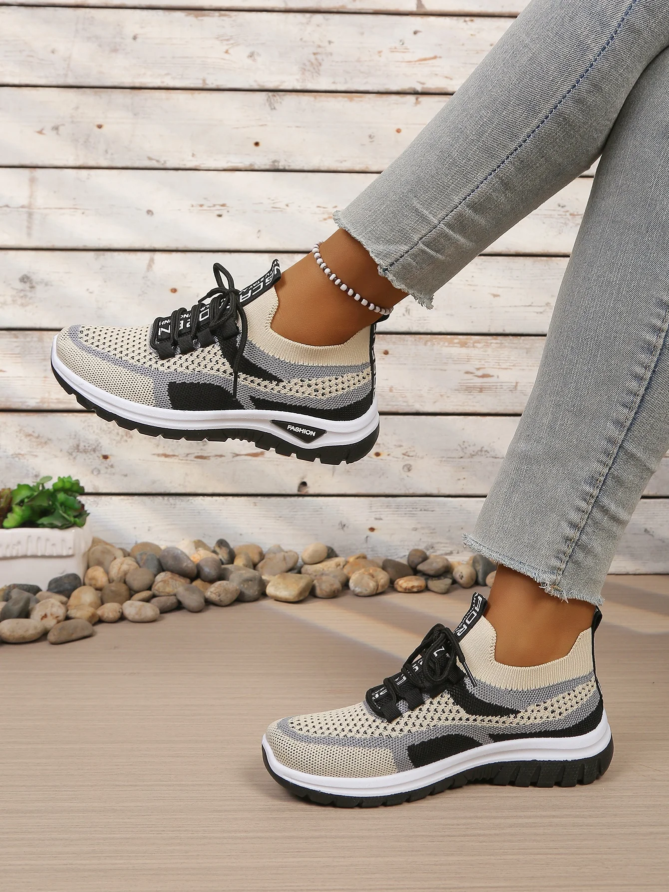 Women's Shoes Autumn 2026 Casual Sneaker New Style Two‑Color Single Shoes Versatile Fashionable Work Shoes Free Shipping