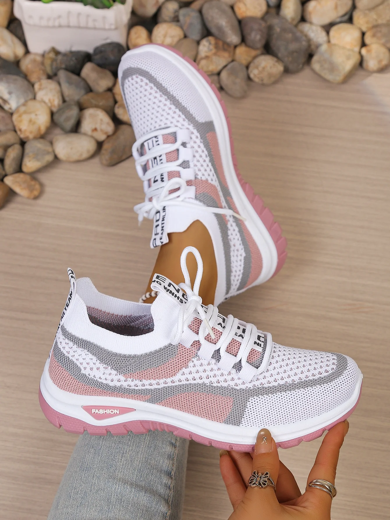 Women's Shoes Autumn 2026 Casual Sneaker New Style Two‑Color Single Shoes Versatile Fashionable Work Shoes Free Shipping