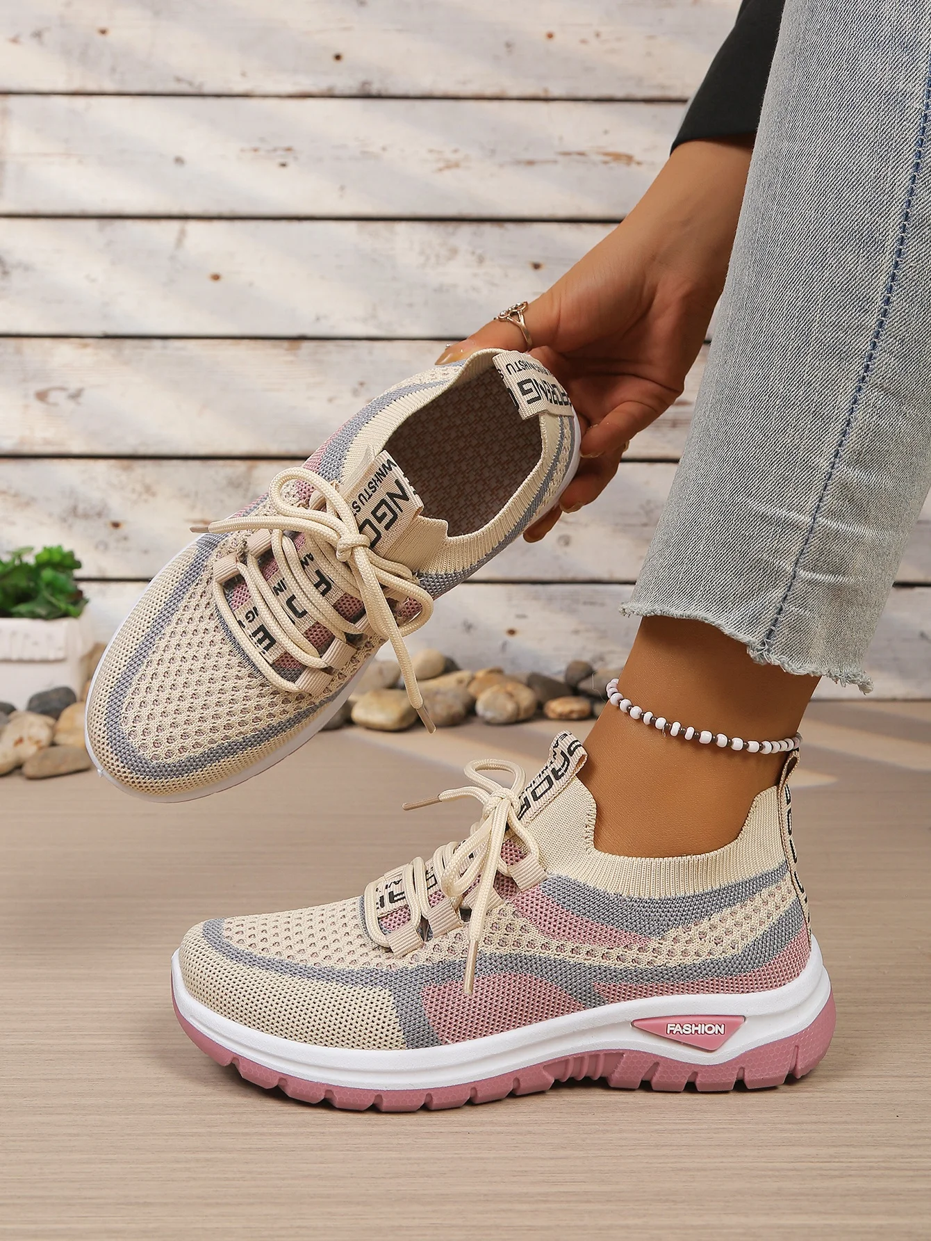Women's Shoes Autumn 2026 Casual Sneaker New Style Two‑Color Single Shoes Versatile Fashionable Work Shoes Free Shipping
