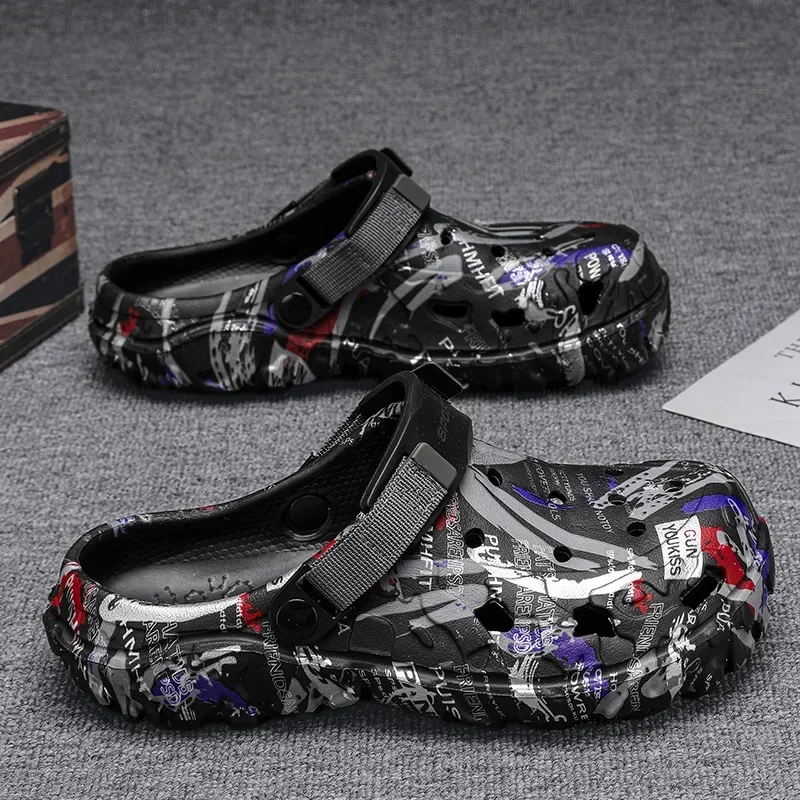 Plus Size Summer Men Sandals Clogs Outdoor Garden Clogs Hole Shoes Male Casual Shoes Water Shoes Comfort Home Soft Slippers