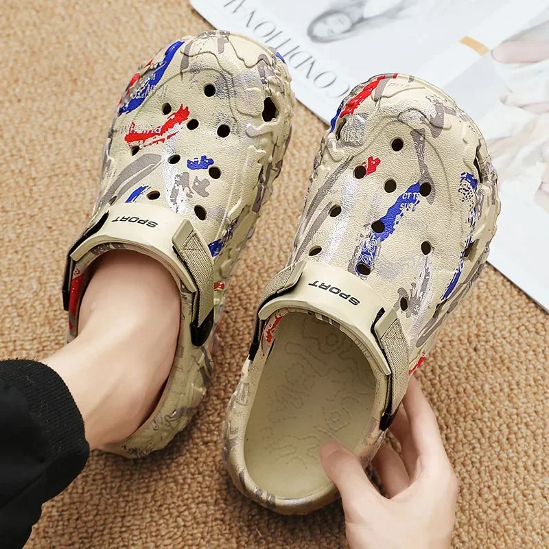 Plus Size Summer Men Sandals Clogs Outdoor Garden Clogs Hole Shoes Male Casual Shoes Water Shoes Comfort Home Soft Slippers