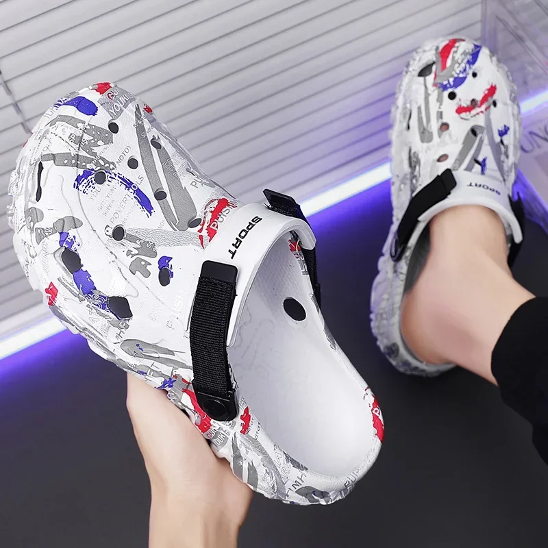 Plus Size Summer Men Sandals Clogs Outdoor Garden Clogs Hole Shoes Male Casual Shoes Water Shoes Comfort Home Soft Slippers