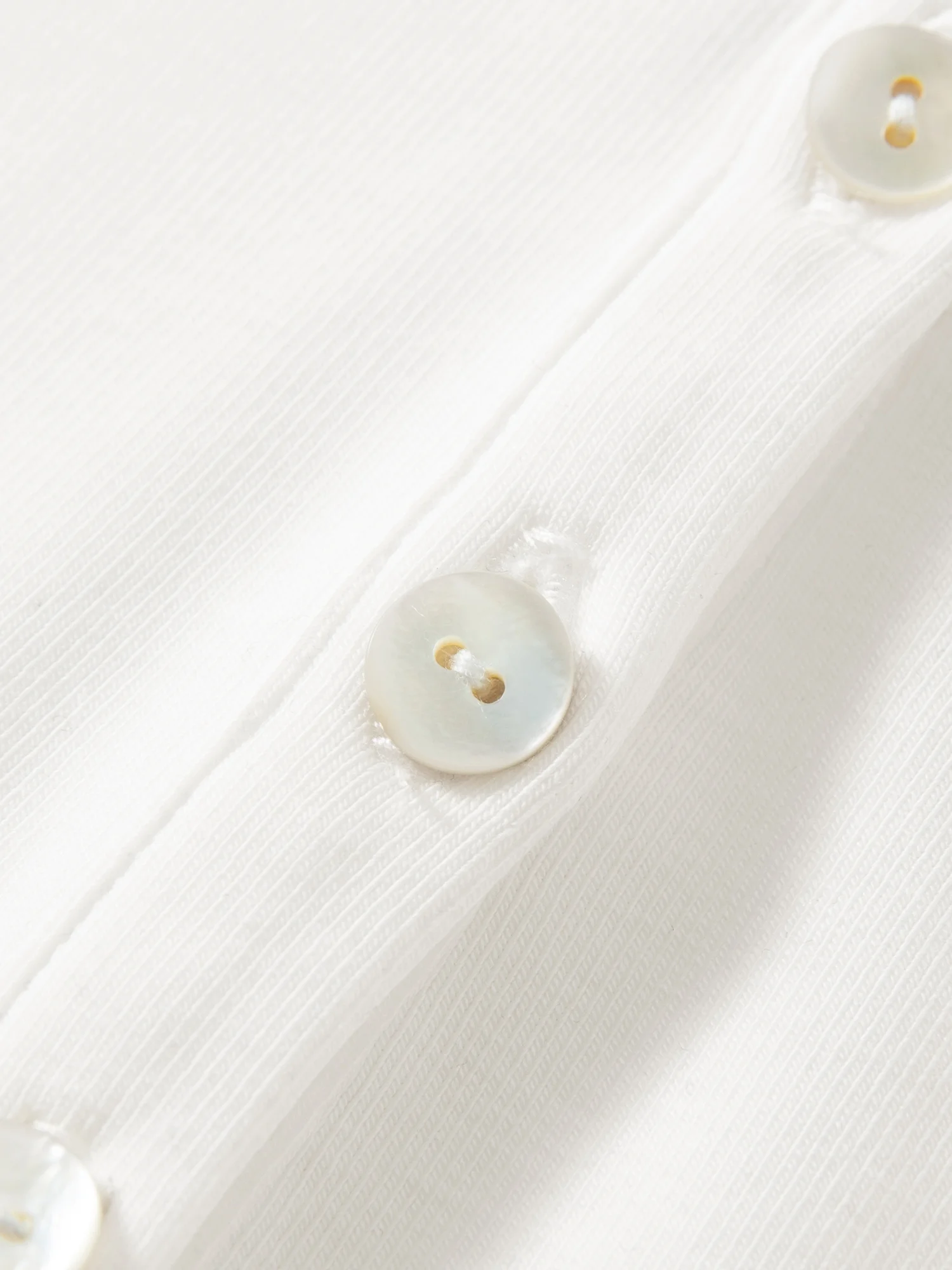 FSLE New Summer Women's Fitted Short Sleeve White T-Shirt with Buttons Soft Cotton Lyocell Office Commute Daily Versatile Top