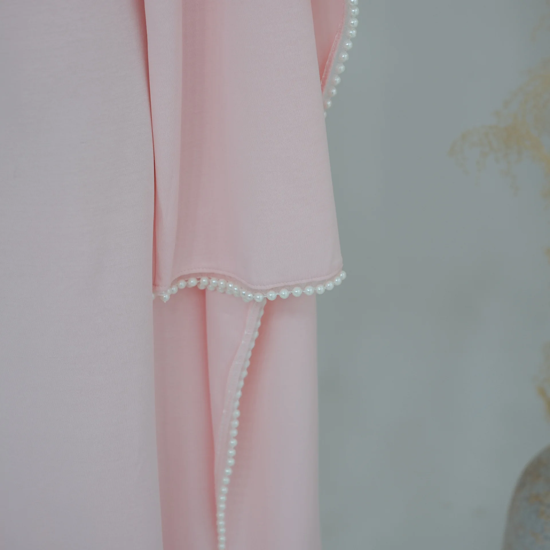 White Pearl Trim Cape Maxi Dress Women Elegant Long Sleeve Cinched Waist Muslim Robes 2026 Spring EID Abaya Lady Dresses