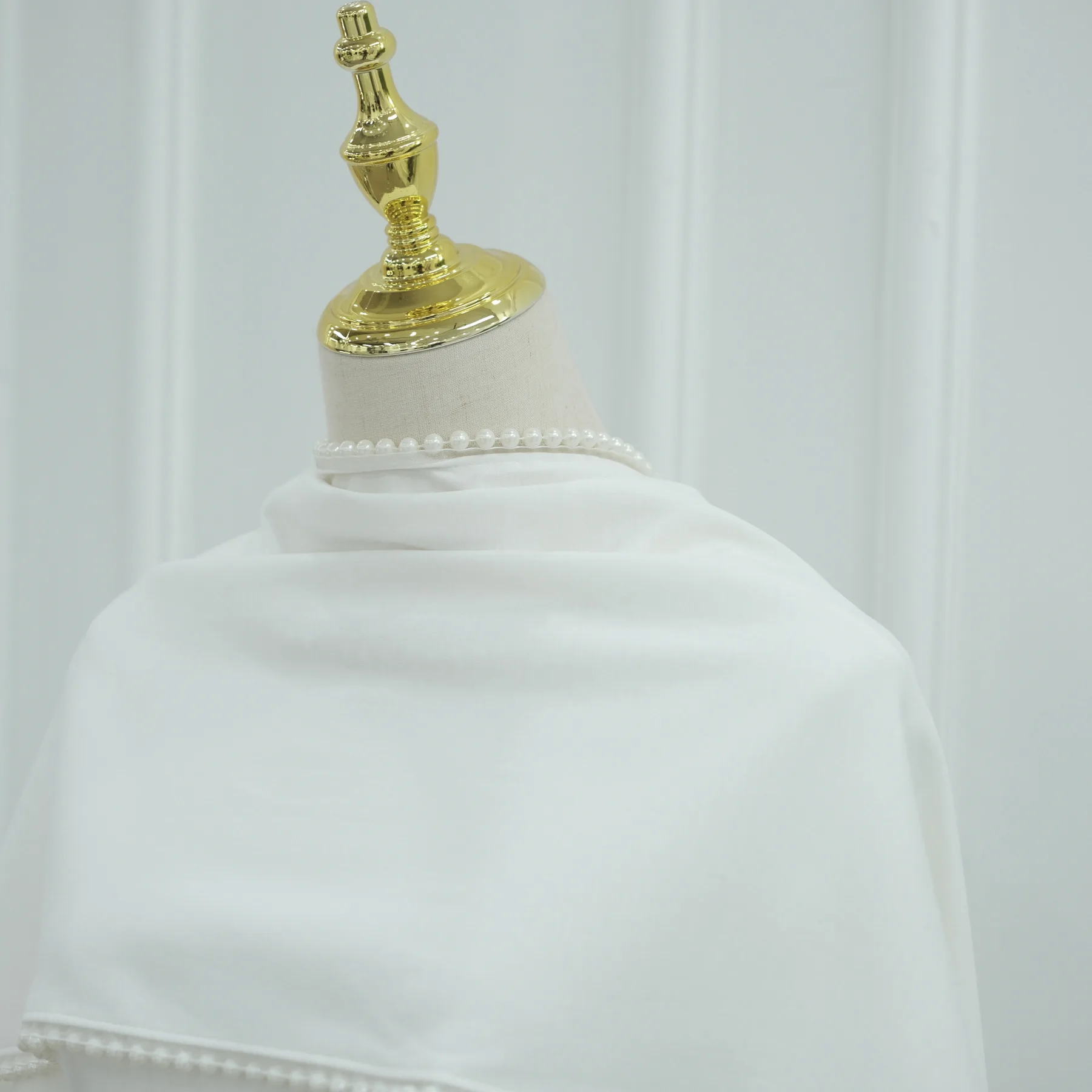 White Pearl Trim Cape Maxi Dress Women Elegant Long Sleeve Cinching Waist Muslim Robes 2026 Spring EID Abaya Lady Dresses