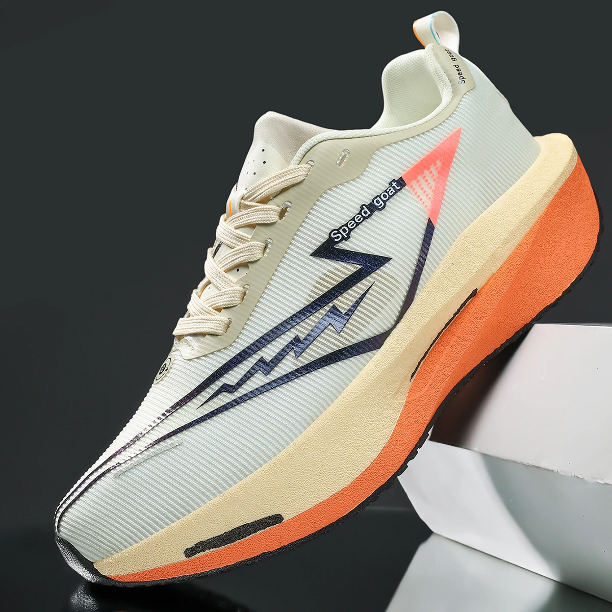 New Four-Season Versatile Non-Slip Shock-Absorbing Technology Carbon Plate Sports Casual Shoes Running Shoes Fitness Shoes Unise