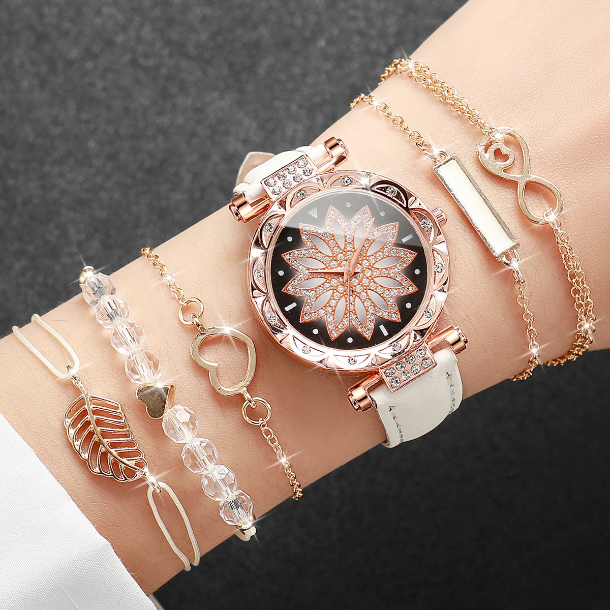 6PCS/Set Fashion Heart Dial Women's Watch Casual Leather Band Analog Quartz Watch Leaf Bracelets Set(Without Box)