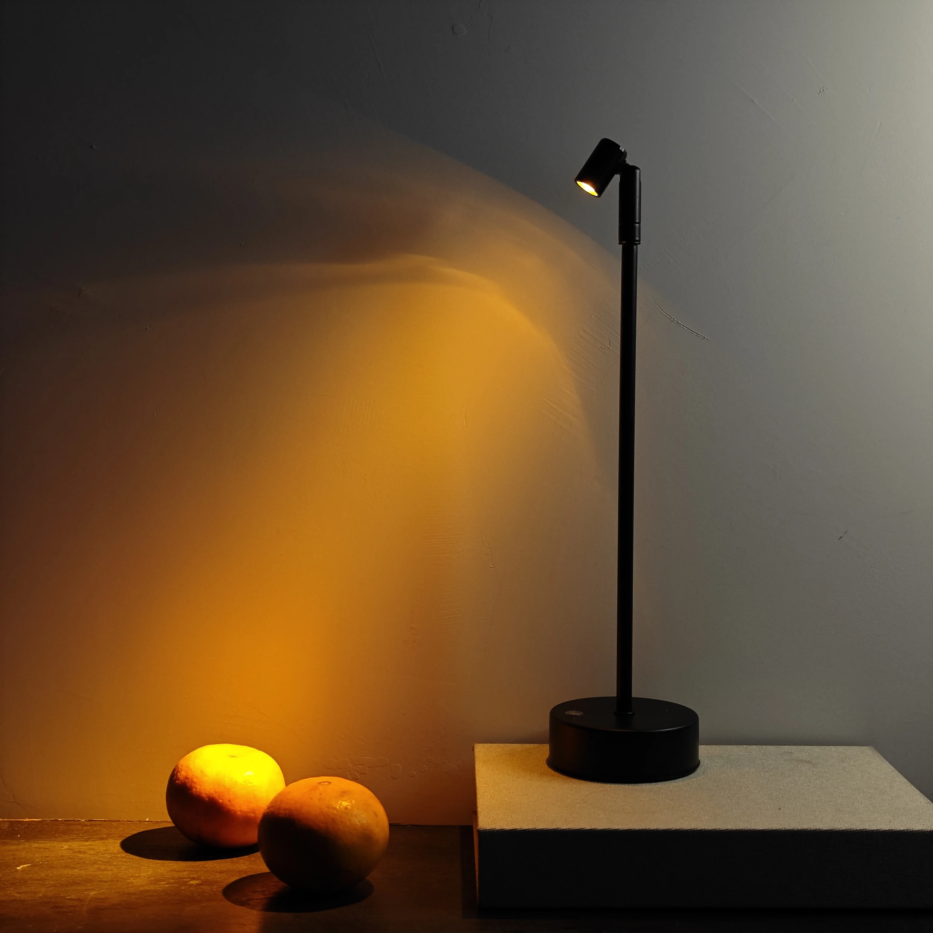 LED Charging Atmosphere Light Touch Dimming Minimalist Desk Lights Vintage Decor Lights Lamp For Hotel Bedroom Bedside