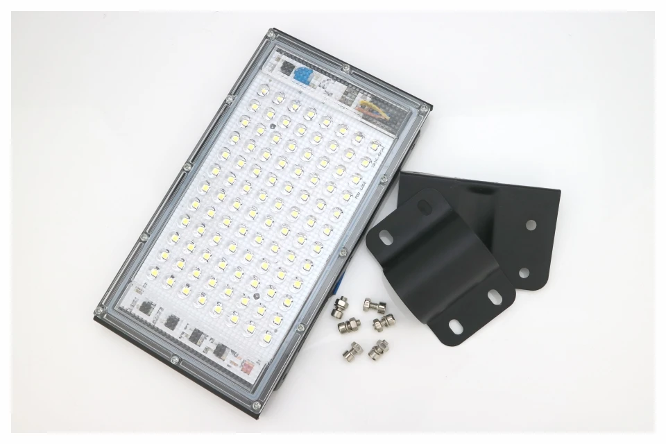 100W LED Street Light AC 220V-240V Outdoor Floodlight Spotlight IP65 Waterproof Wall Light Garden Road Street Pathway Spot Light