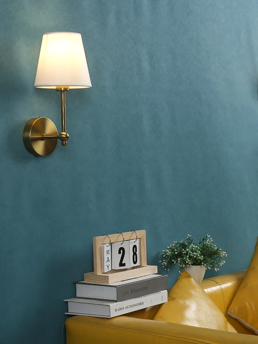 American Retro Wall Lamp Bedroom Bedside Lamp Bathroom Mirror Lamp Luster Luxury Sconce Fabric Lamp Shade TV Wall Lights Fixture