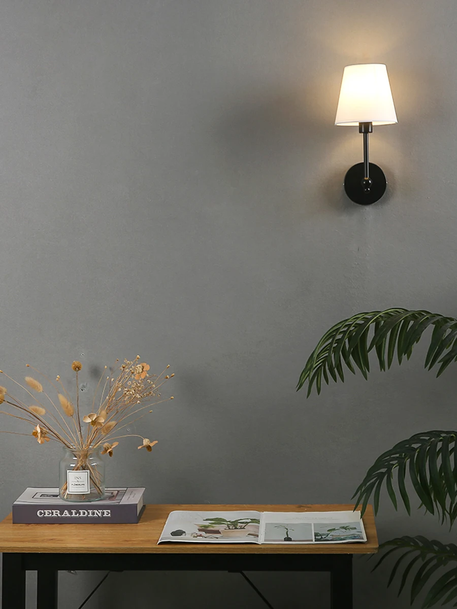 American Retro Wall Lamp Bedroom Bedside Lamp Bathroom Mirror Lamp Luster Luxury Sconce Fabric Lamp Shade TV Wall Lights Fixture