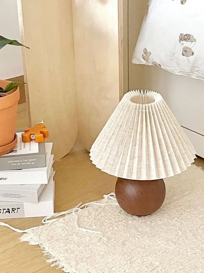 LED Table Lamp Nordic Pleated Fabric Tricolour Light US/EU /USB Living Room Home Bedroom Atmosphere Decoration LED Night Light