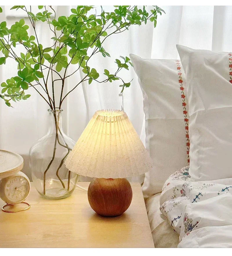 LED Table Lamp Nordic Pleated Fabric Tricolour Light US/EU /USB Living Room Home Bedroom Atmosphere Decoration LED Night Light