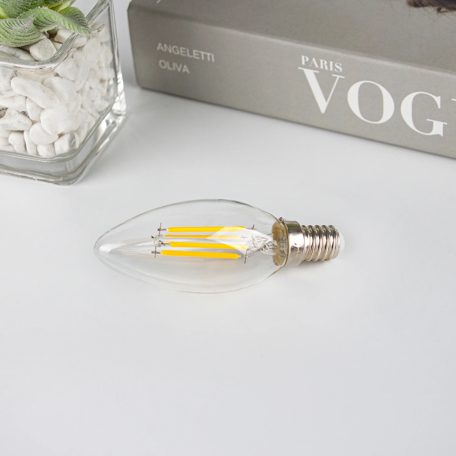 C35 4W E12 E14 Candelabra LED Light Bulbs 40 Watt Equivalent Dimmable 2700K Warm White Chandelier Ceiling Fan Candle Light Bulb