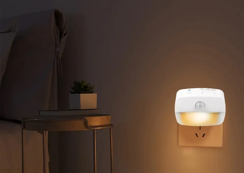 AC85-265V Led Night Light with Motion Sensor EU US Socket PIR Human Infrared Induction Lamp Plug in Wall Bedroom Hallway 3 Color