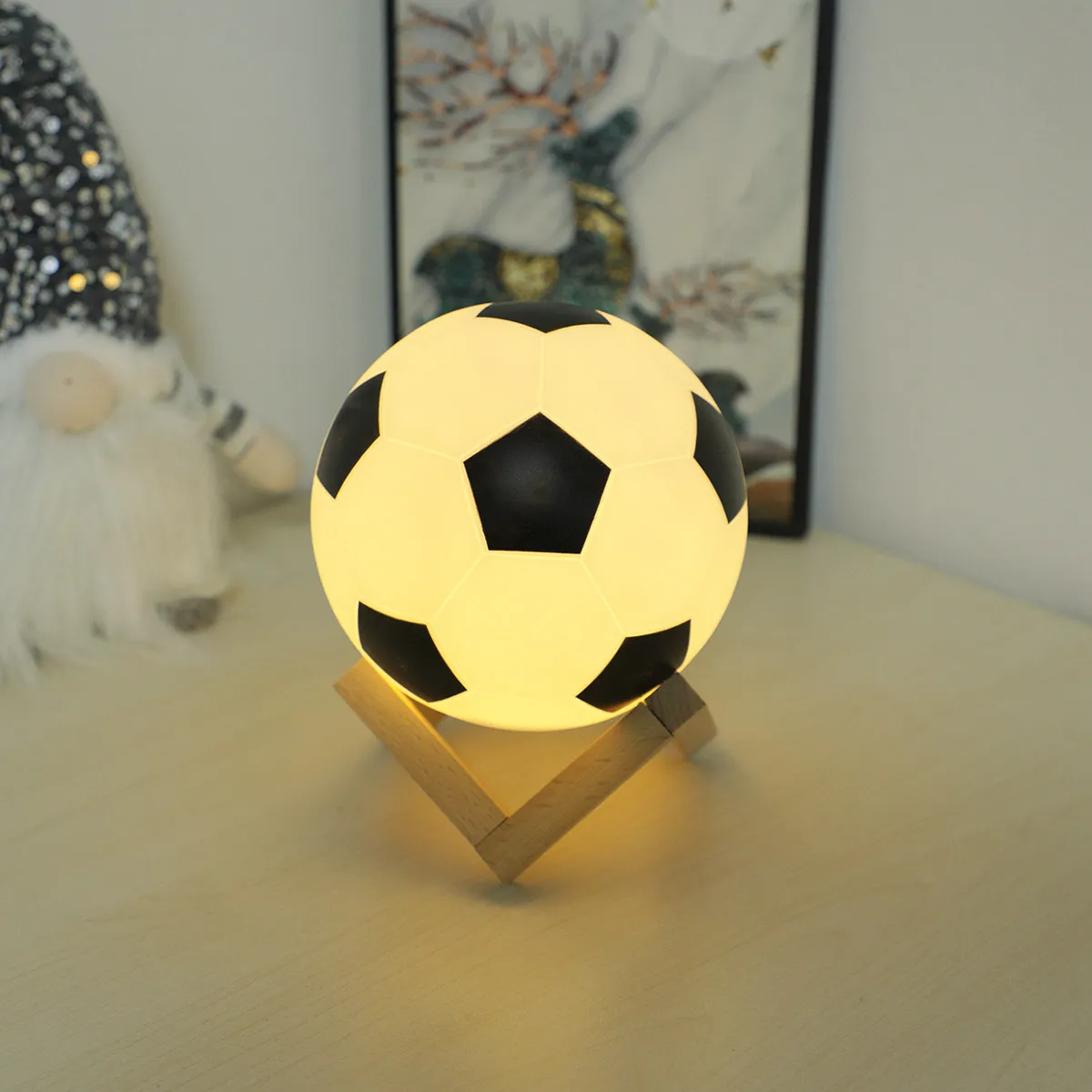 1pc 14cm/5.5in 3D Football Night Light Bedroom Desktop Decoration Soccer Lamp Battery Powered Perfect Gift For Teenagers Decor