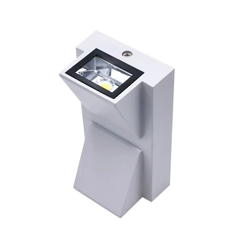 IP65 Waterproof 5W 10W Indoor Outdoor LED Wall Lamp Modern Aluminum Surface Mounted Cube LED Garden Porch Light AC110V/220V