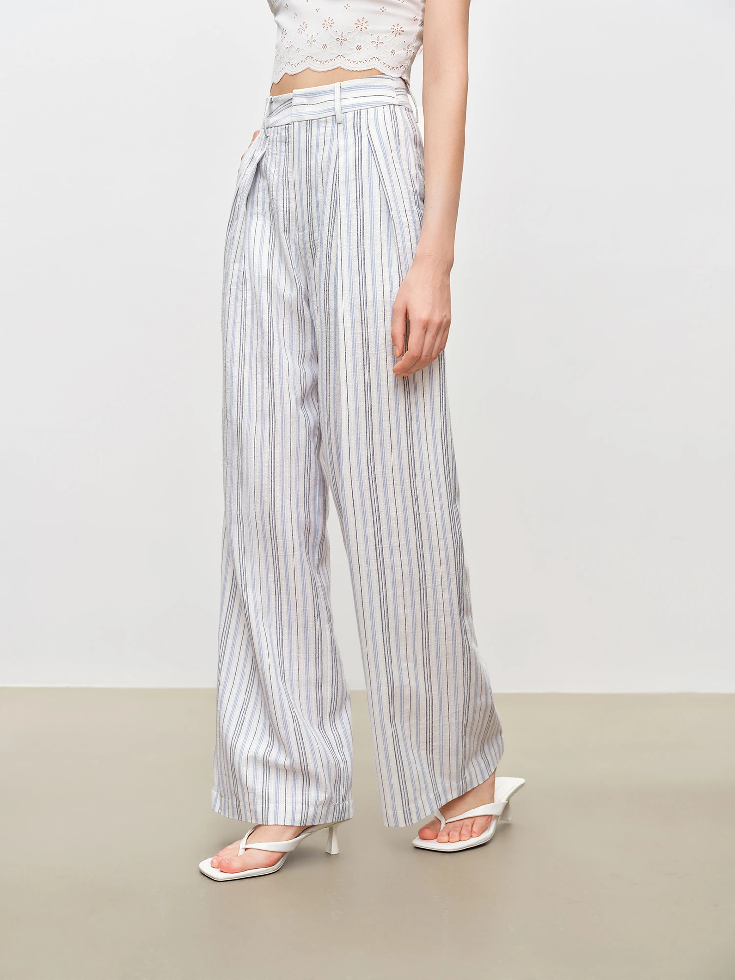 ZIQIAO Women's 2026 Summer New Arrival Vacation Two-Piece Set Bandeau Top & Striped High Waist Casual Pants Slim-Fit Outfit