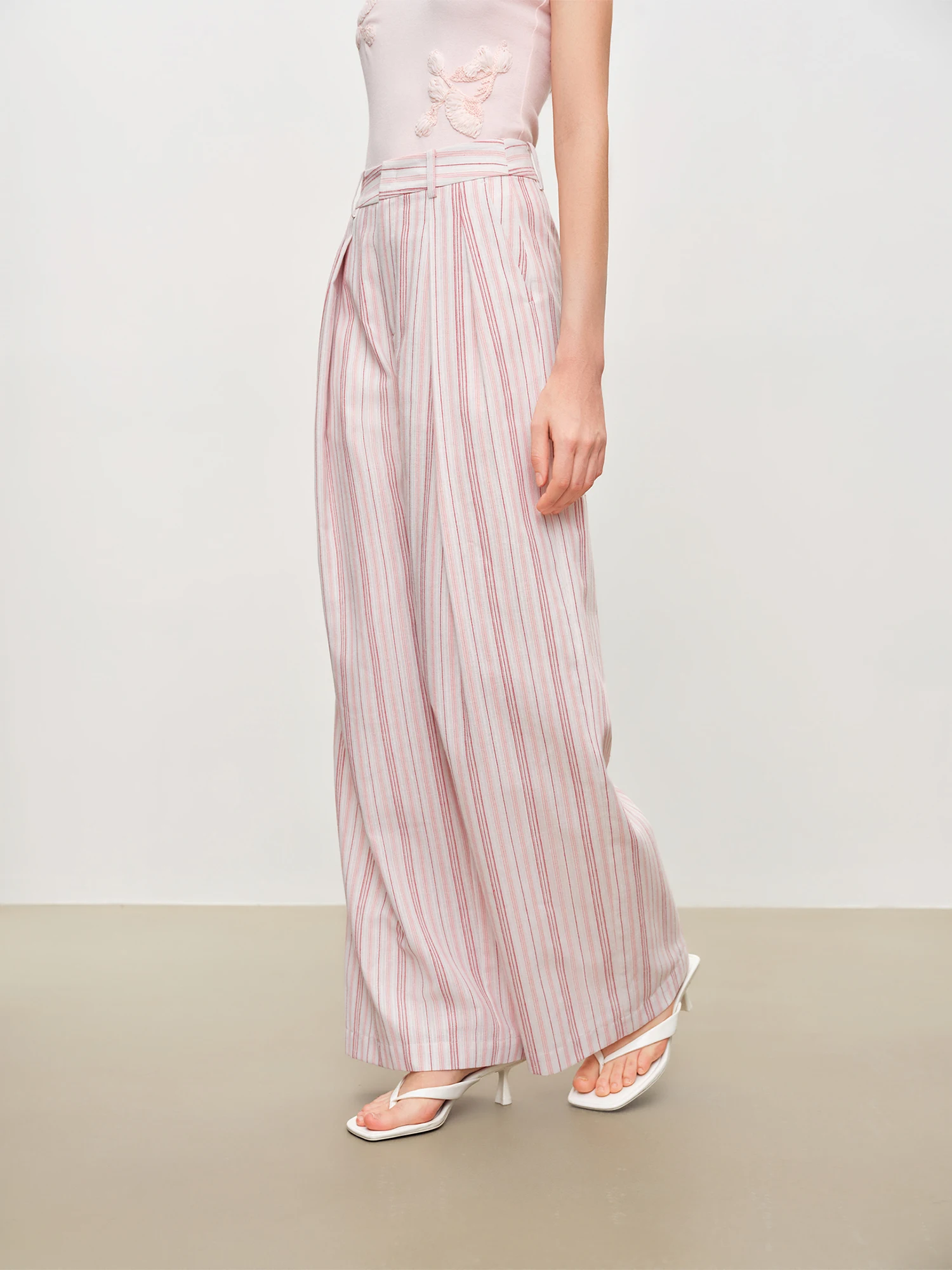 ZIQIAO Women's 2026 Summer New Arrival Vacation Two-Piece Set Bandeau Top & Striped High Waist Casual Pants Slim-Fit Outfit