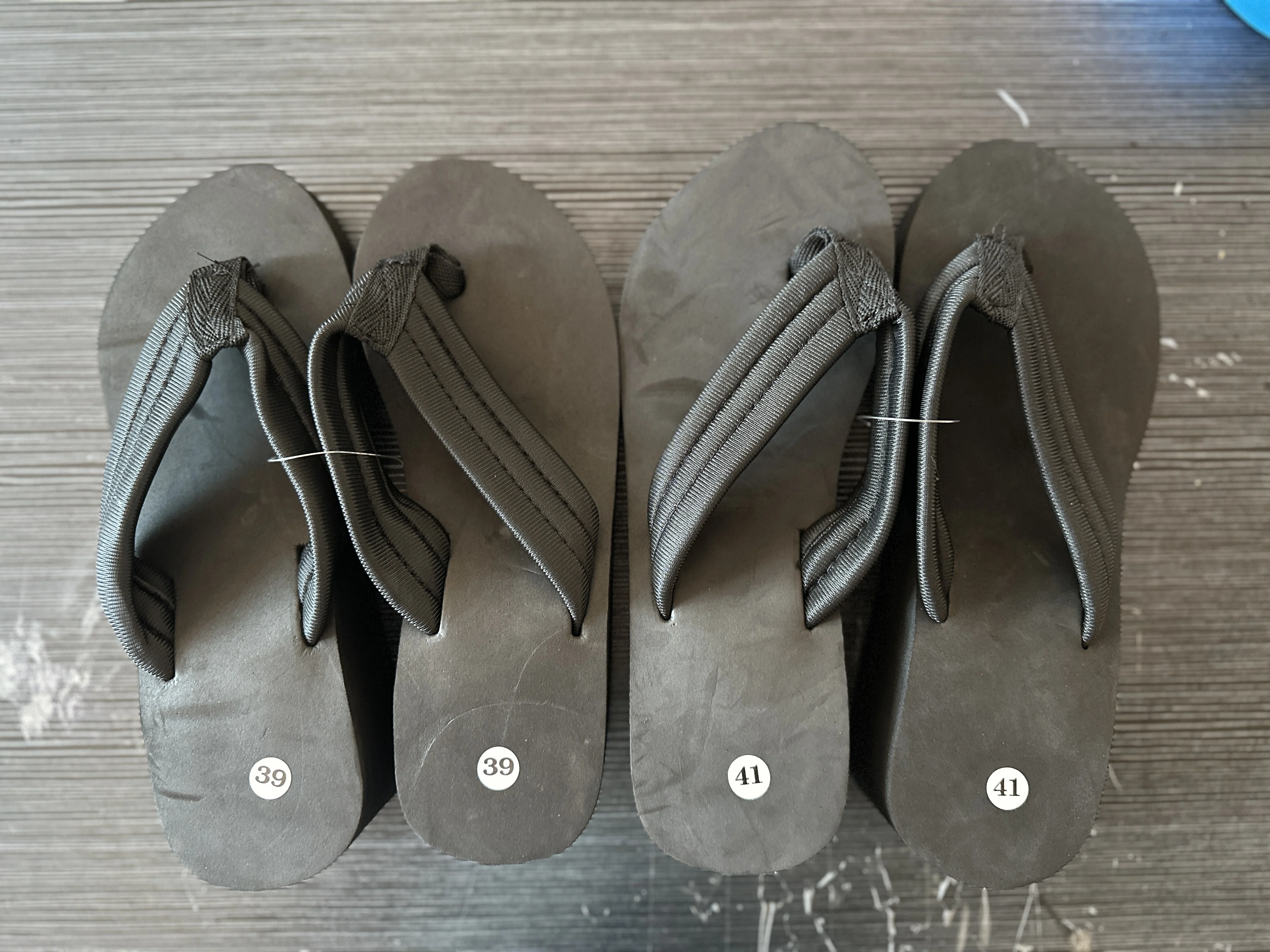Women's Thick Soled Flip Flops Summer Shoes Lightweight Girls' Indoor Beach Slippers Black Women's Street Fashion Sandals