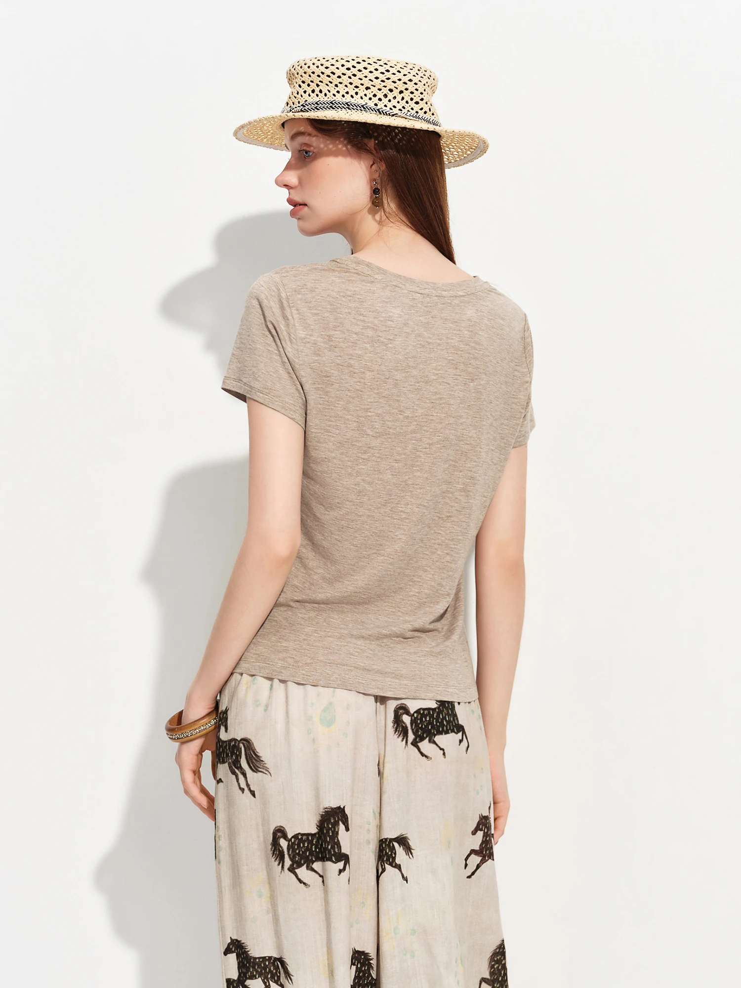 FSLE 2026 Summer Women's Soft Skin-Friendly Short Sleeve U-Neck & Round Neck Structured Shoulder Tee