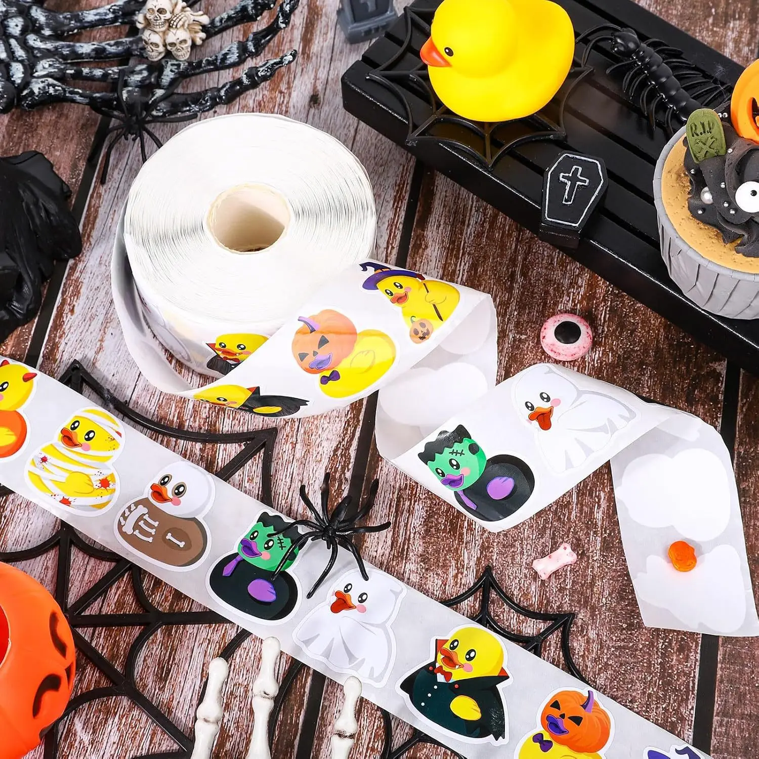 500Pcs Halloween Rubber Duck Roll Stickers Funny Cartoon Duck Label Decals for Envelope Scrapbook Trick or Treat Party Supplies