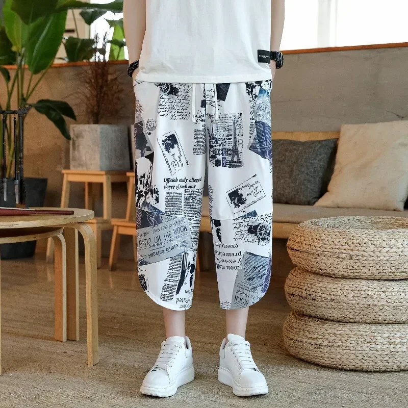 Men's Casual Lantern Print Shorts for Summer Beach Holidays Fashionable Men's Casual Shorts with Unique Print Design