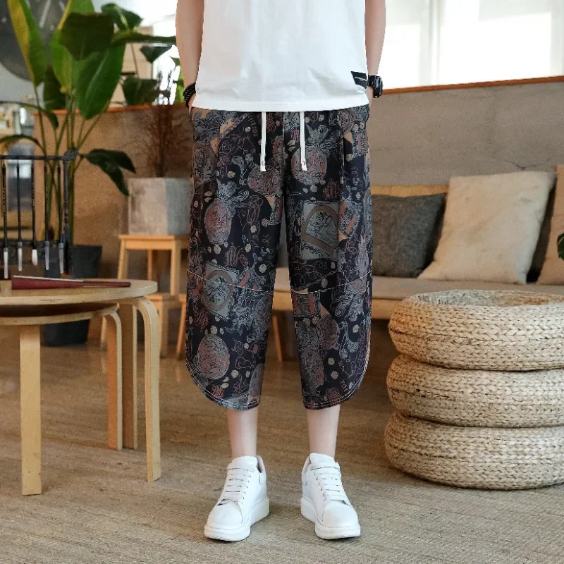 Men's Casual Lantern Print Shorts for Summer Beach Holidays Fashionable Men's Casual Shorts with Unique Print Design