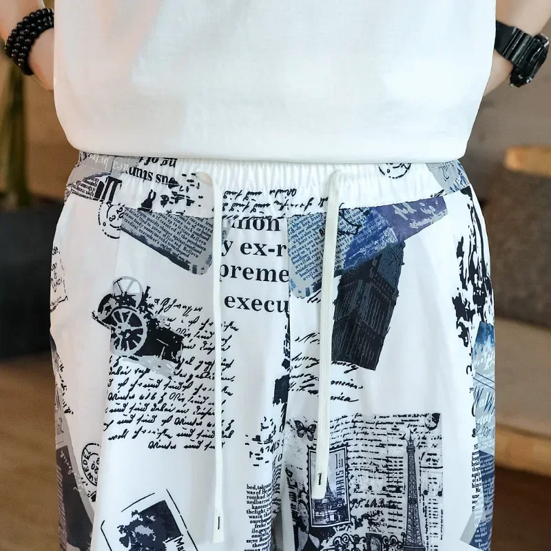 Men's Casual Lantern Print Shorts for Summer Beach Holidays Fashionable Men's Casual Shorts with Unique Print Design