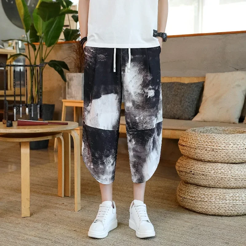 Men's Casual Lantern Print Shorts for Summer Beach Holidays Fashionable Men's Casual Shorts with Unique Print Design