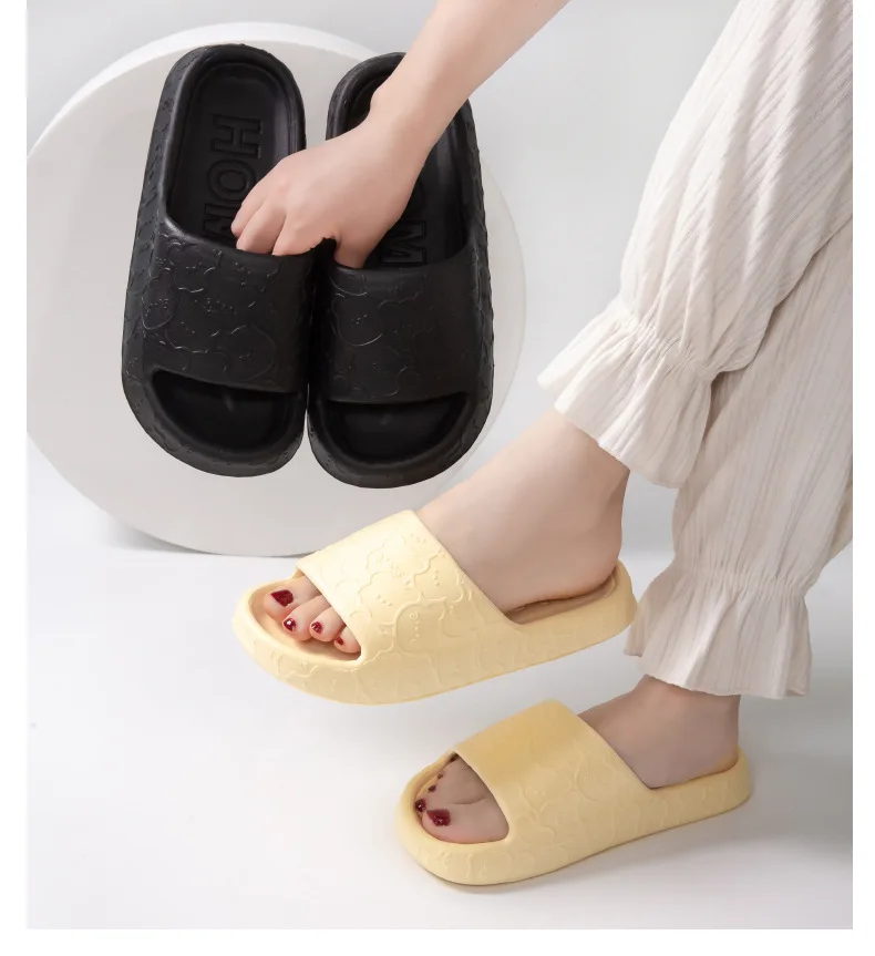 Cute Home Slippers Cloud Woman Bear Summer Beach Slides Indoor Soft Sole Non Slip Eva Sandals Men Male Flip Flops Shower Shoes