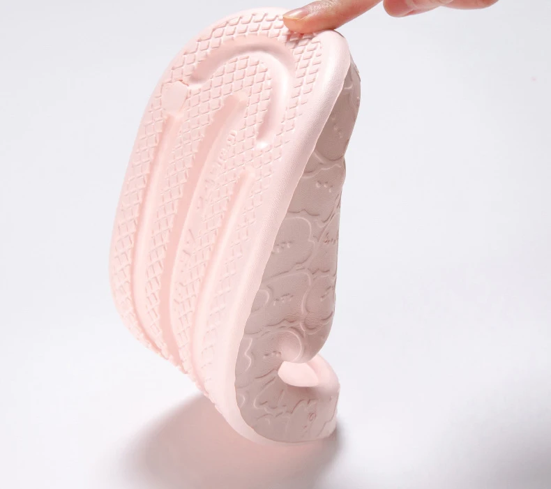Cute Home Slippers Cloud Woman Bear Summer Beach Slides Indoor Soft Sole Non Slip Eva Sandals Men Male Flip Flops Shower Shoes