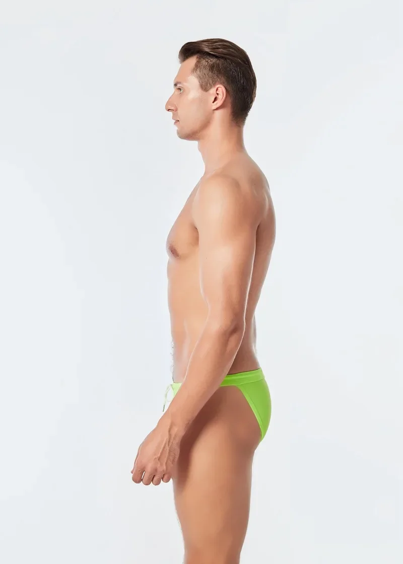 2026New s slender waist men's swimming trunks foreign trade triangle swimsuit European and American new fashion D101