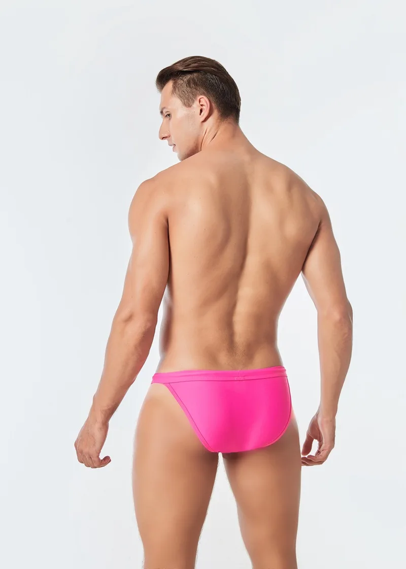 2026New s slender waist men's swimming trunks foreign trade triangle swimsuit European and American new fashion D101