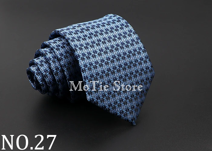 Classic Dots Neck Ties For Men Casual Suits Necktiie Gravatas Red Blue Mens 8cm Neckties For Business Wedding shirt Dress Tie