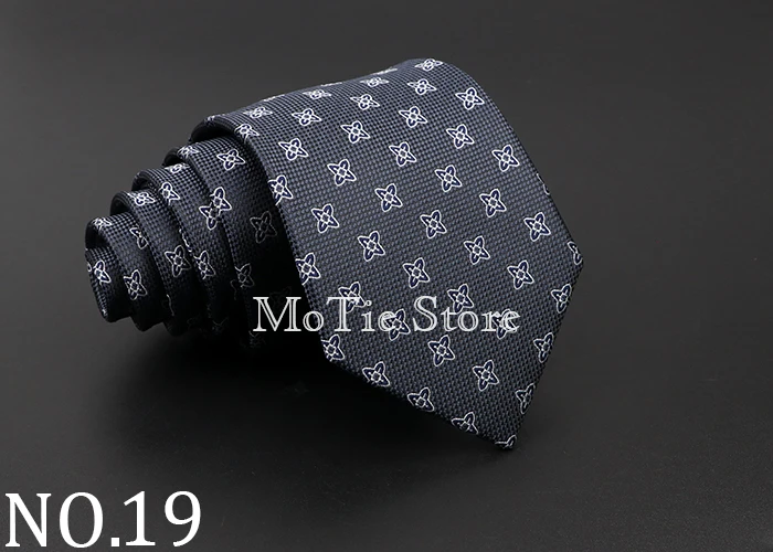 Classic Dots Neck Ties For Men Casual Suits Necktiie Gravatas Red Blue Mens 8cm Neckties For Business Wedding shirt Dress Tie