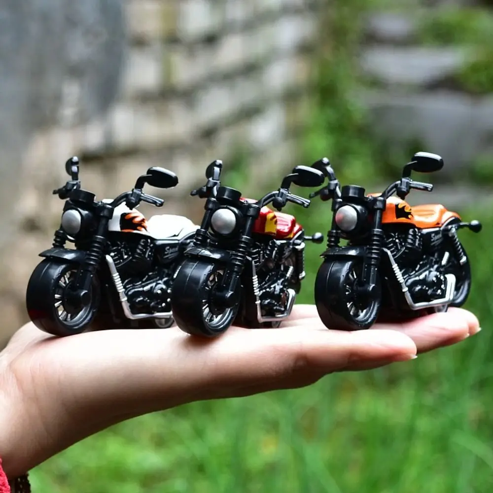 New Alloy Pullback Car 1:43 Retro Style Three Wheeled Vehicle Model Cartoon Design Door Can Open Sports Car Model