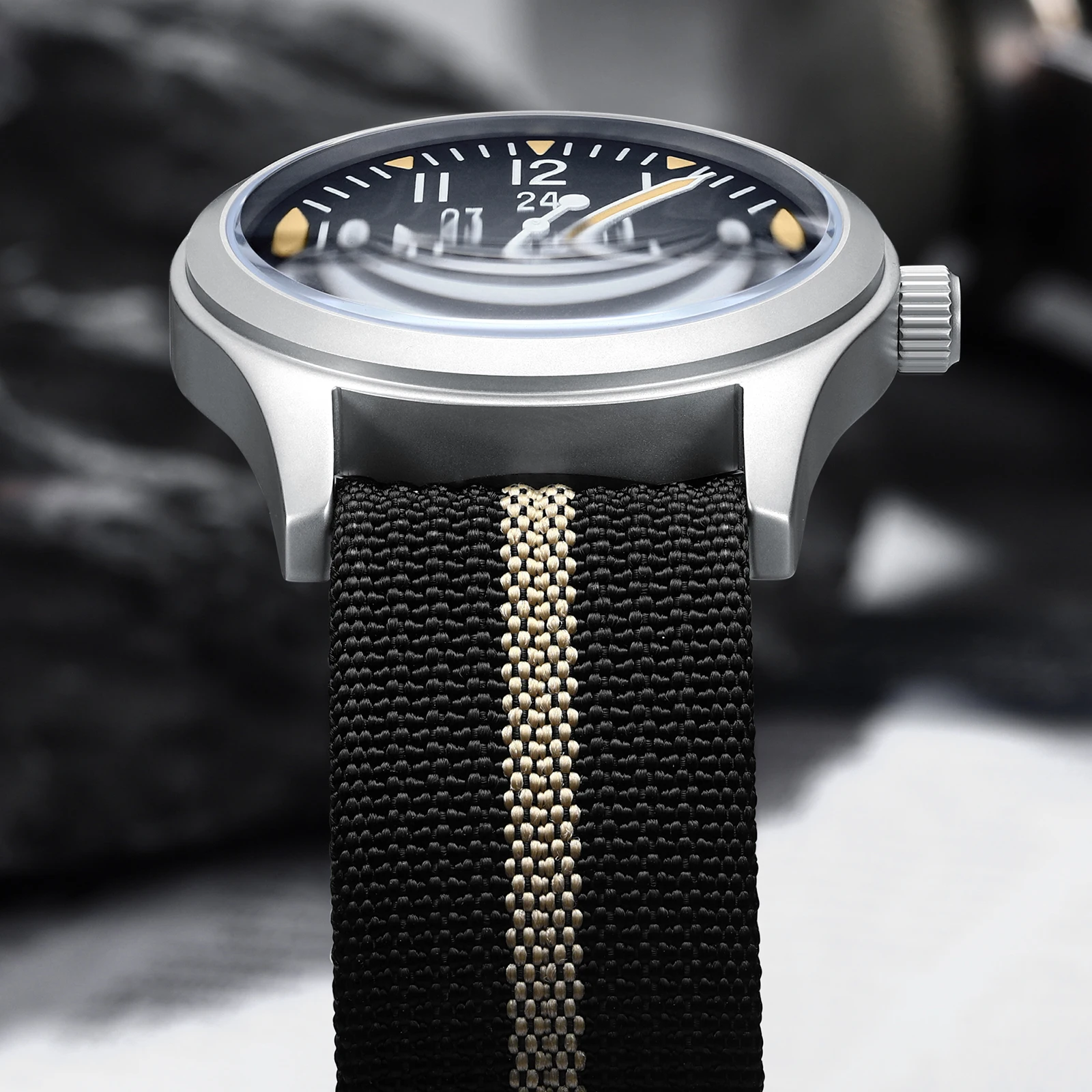 2026 MILITREK 9001 Military Retro Style Men'S Quartz Watch 10 Bar Waterproof Sapphire 360l Stainless Steel Luminous Reloj Hombre
