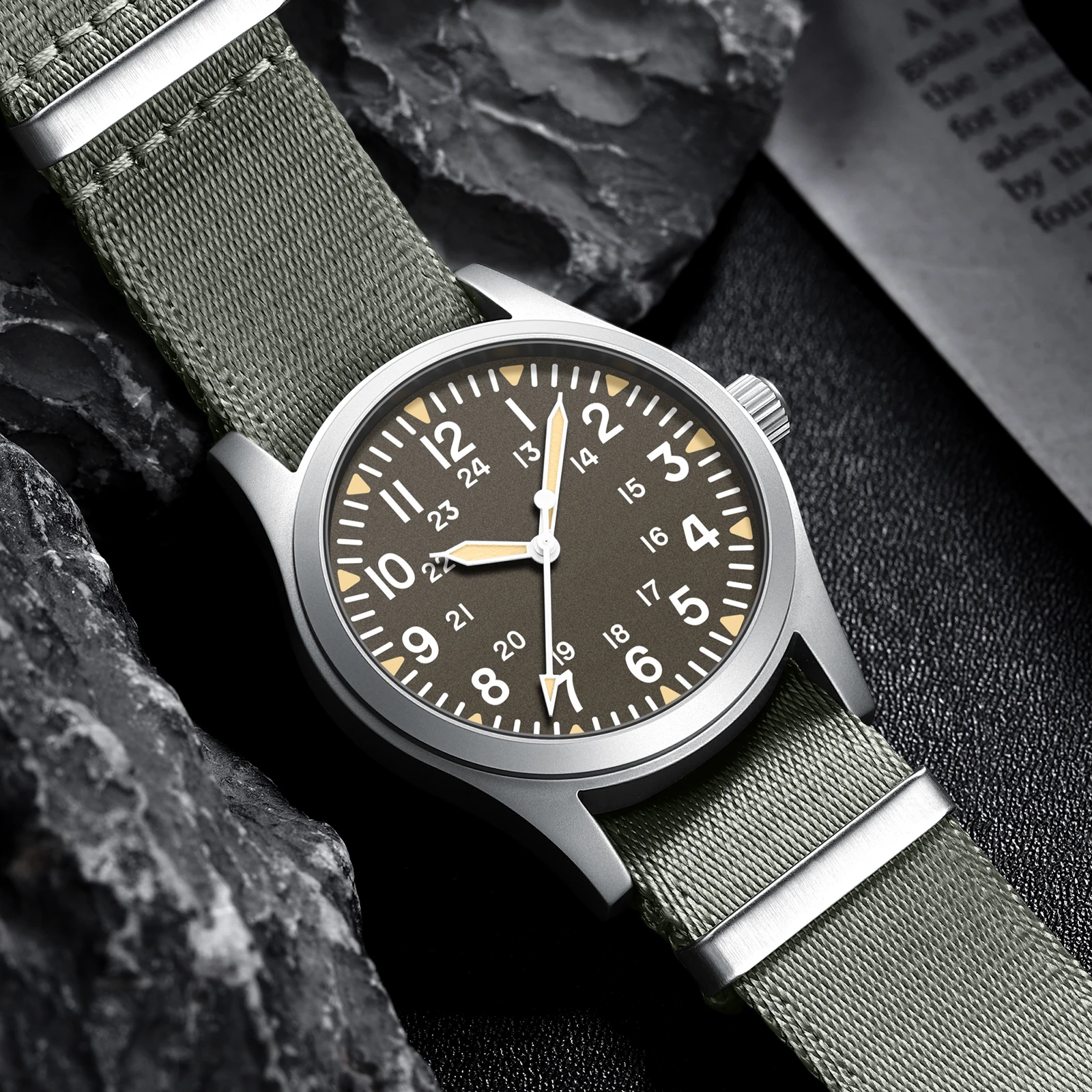 2026 MILITREK 9001 Military Retro Style Men'S Quartz Watch 10 Bar Waterproof Sapphire 360l Stainless Steel Luminous Reloj Hombre