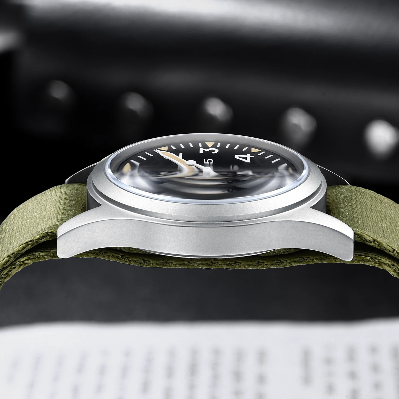 2026 MILITREK 9001 Military Retro Style Men'S Quartz Watch 10 Bar Waterproof Sapphire 360l Stainless Steel Luminous Reloj Hombre