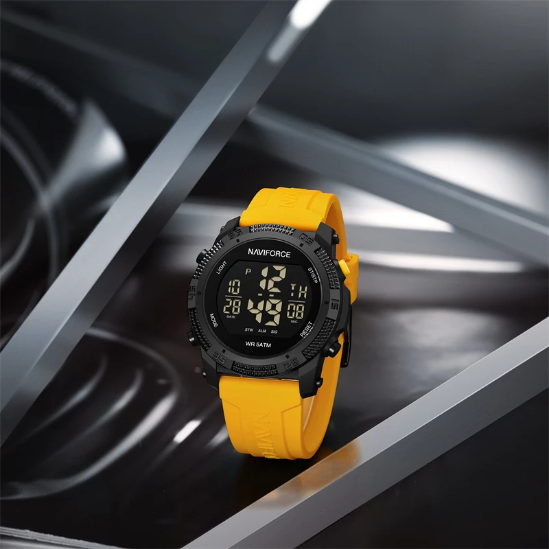 Naviforce 7104 Luxury Men Fashion Watch Water Resistant Wristwatches Silicone Strap LCD Electronic Clock Relogio Masculino
