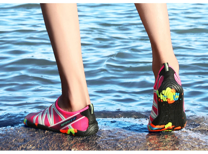 Aqua Shoes Quick Drying Beach Water Shoes Unisex Swimming Aqua Slippers Barefoot Surfing Upstream Sneakers Light Seaside Summer