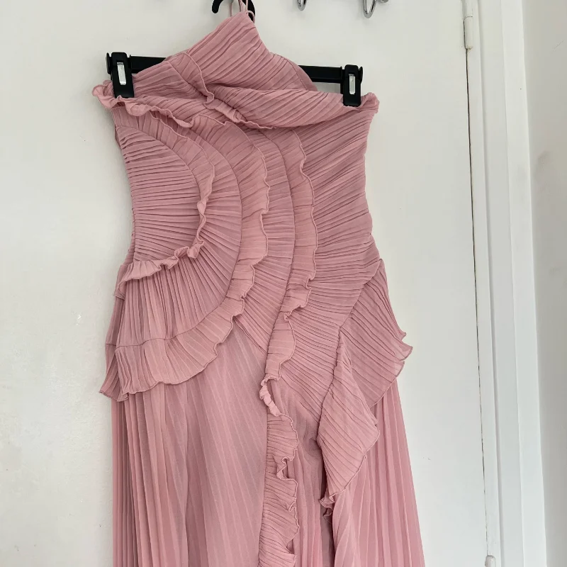 Chic Pleated Halter Neck Long Vacation Dress High Quality Purple Strapless Lotus Edge Maxi Dress 2025 New Lady Vacation Gown