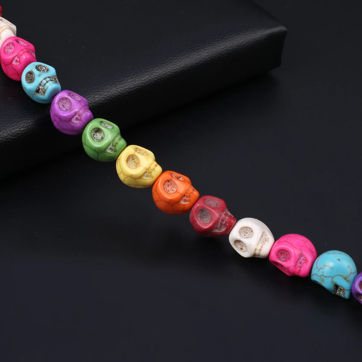 Skull Natural Stone Beads Blue White Turquoise Loose Spacer Beads for DIY Bracelet Necklace Making Jewelry Accessories Multisize