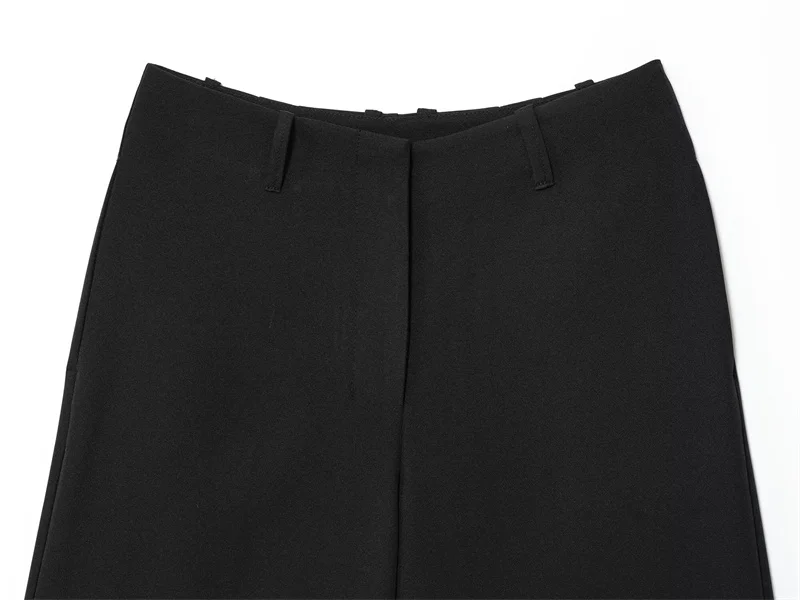Women's Shorts New Summer 2025 Black Cropped Simple Shorts Casual and Fashionable Capable Commuter Personality Versatile