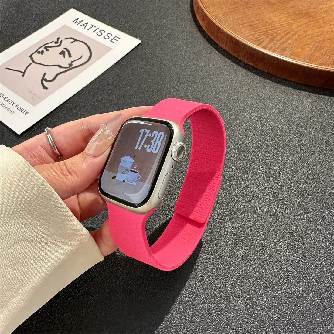 New silicone magnetic strap for Apple Watch ultra2 49mm 45mm 42 40mm 46mm 38/41mm sport bracelet series 10 9-8-7-6-5-4-3-SE band