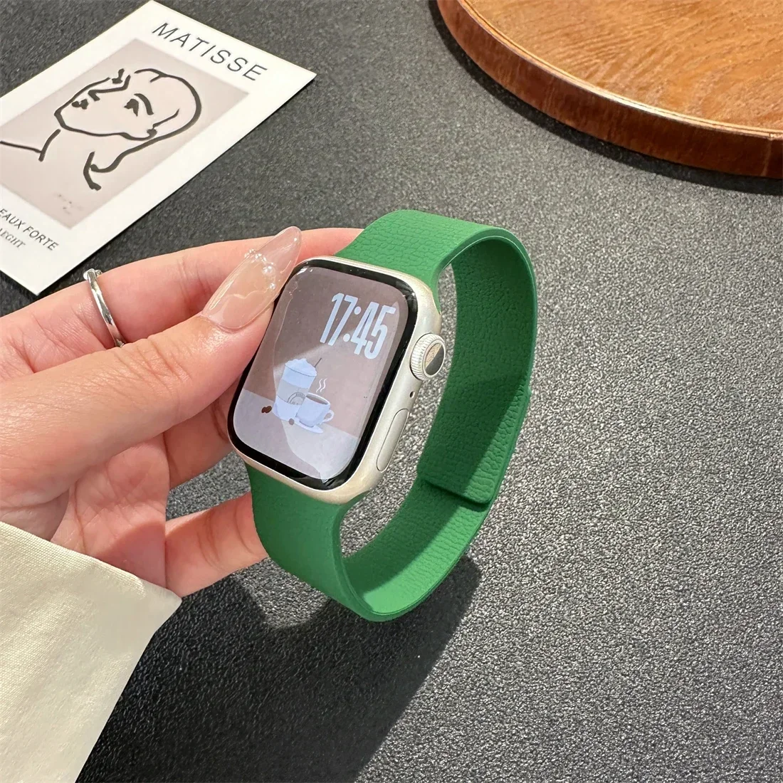 New silicone magnetic strap for Apple Watch ultra2 49mm 45mm 42 40mm 46mm 38/41mm sport bracelet series 10 9-8-7-6-5-4-3-SE band