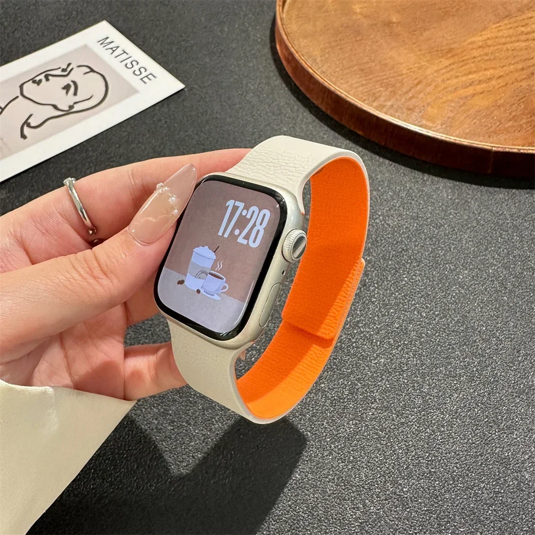 New silicone magnetic strap for Apple Watch ultra2 49mm 45mm 42 40mm 46mm 38/41mm sport bracelet series 10 9-8-7-6-5-4-3-SE band